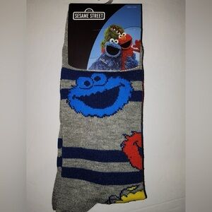 Sesame Street Unisex Crew Socks, Bioworld , Elmo & Friends Size 10-13